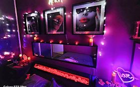 Love Room Amour Glamour Lib Proche Gare Rer 5 Minute A Pied